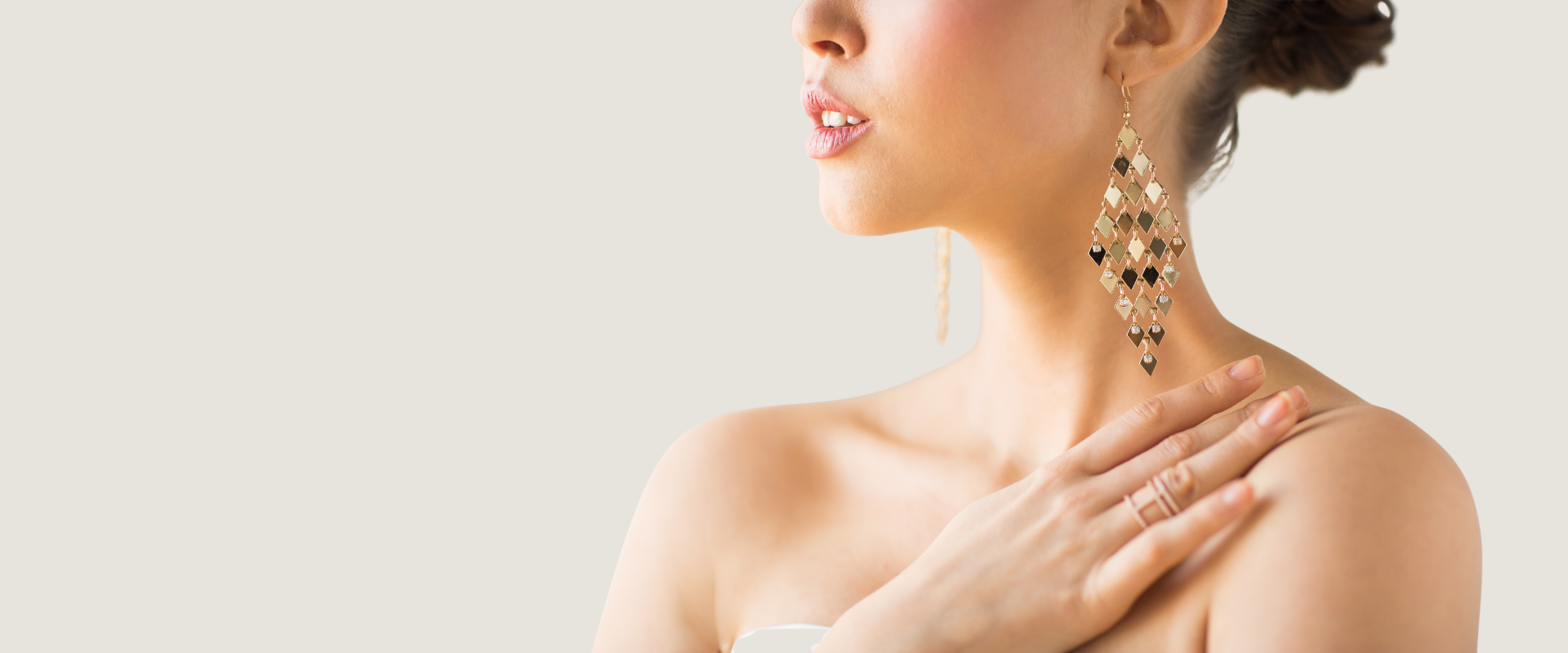 Trending EarRings<br>
Online Exclusive